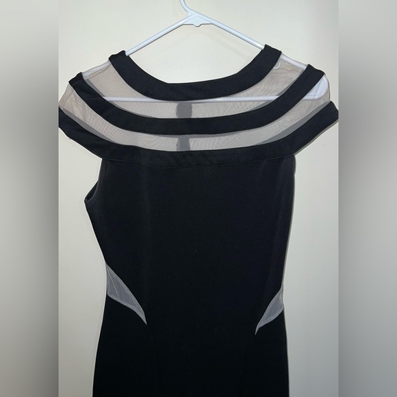 Black formal dress size medium - Picture 4 of 9